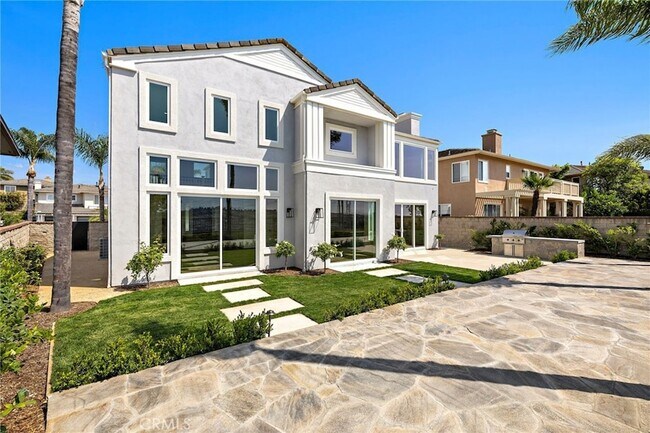 Building Photo - 22661 Sweet Meadow