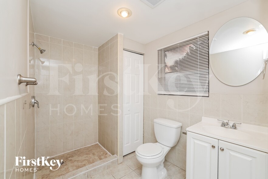 Building Photo - 6817 Massachusetts Dr