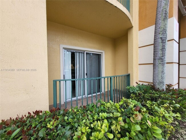 Building Photo - 7200 NW 114th Ave