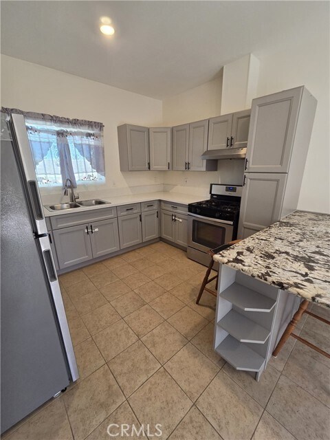 Building Photo - 13745 Vellanto Way