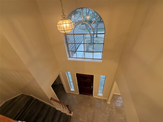 Building Photo - 12919 Deer Cove Ln