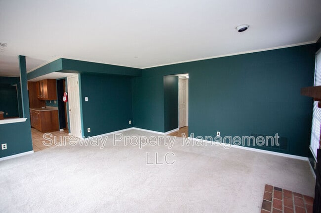 Building Photo - 50 Manchester Rd