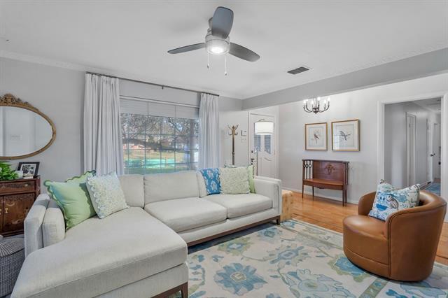 Building Photo - 1227 Cherrywood Dr