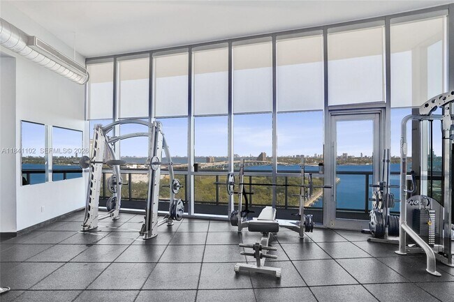 Building Photo - 888 Biscayne Blvd