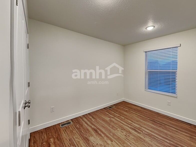 Building Photo - 3442 N Annabell St