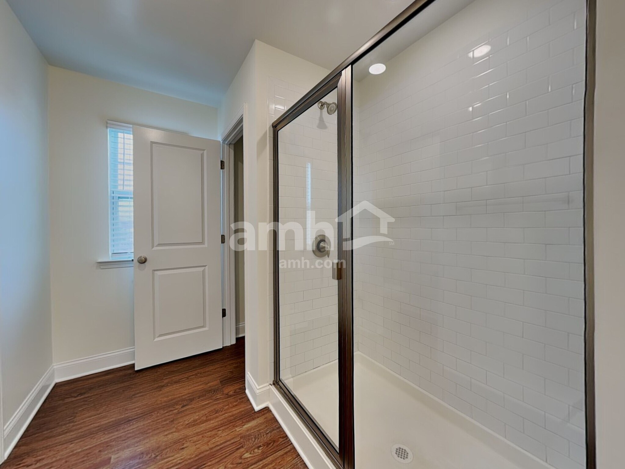 Building Photo - 155 Twin River Dr