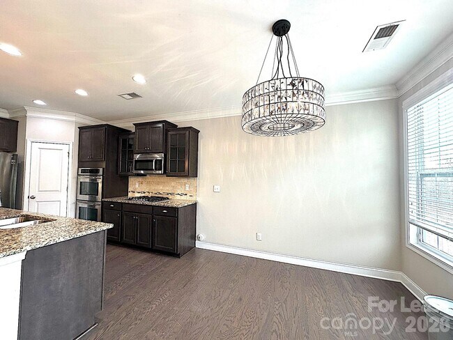 Building Photo - 9407 Inverness Bay Rd