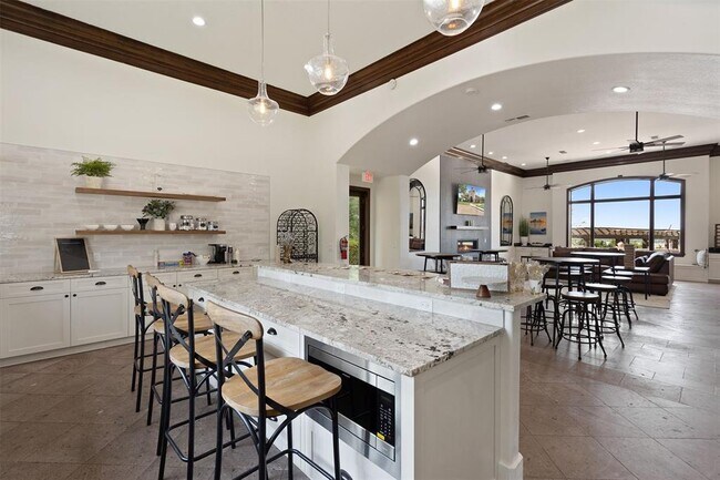 Building Photo - 201 Costa Bella Dr