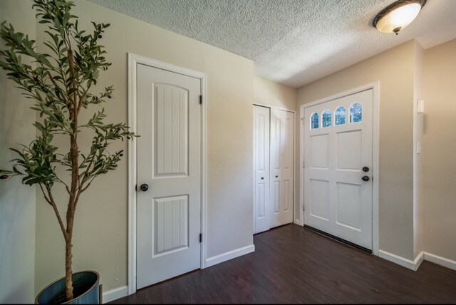 Building Photo - 3806 S Yosemite St