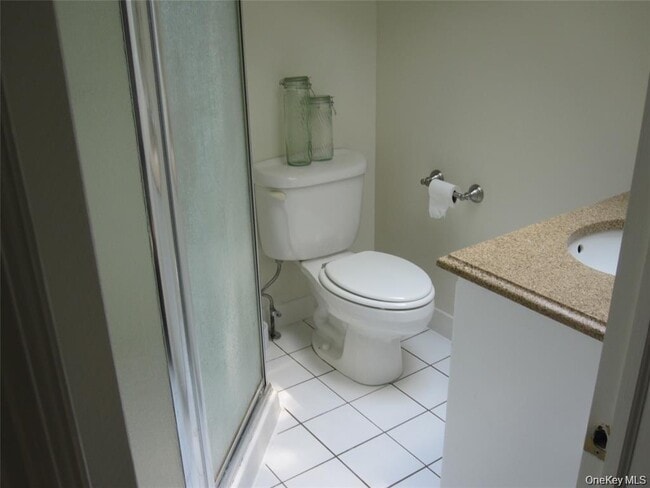 Building Photo - 909 US-9W