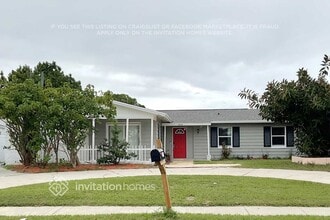 Building Photo - 6914 Voltaire Dr