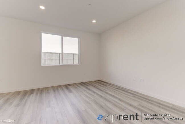 Building Photo - 3 br, 2.5 bath House - 4417 Neptune Cir, F...