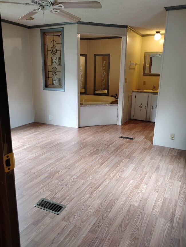 Building Photo - 279 Outback Dr