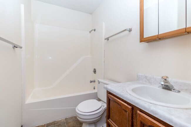 Building Photo - 1617-1619 Handley Place