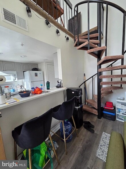 Building Photo - 14049 Vista Dr