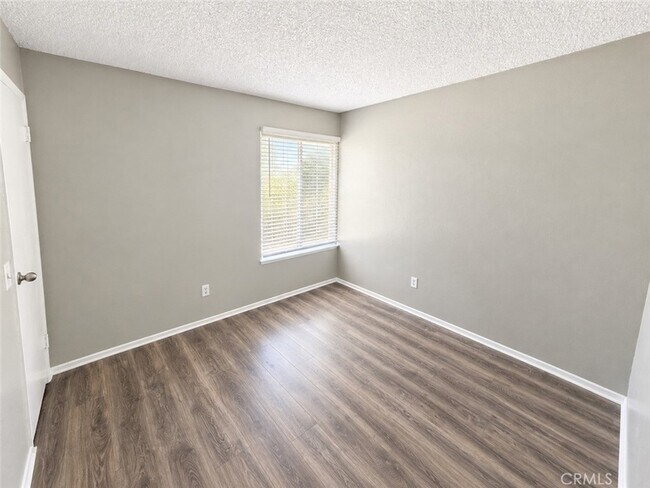Building Photo - 16810 Village Ln