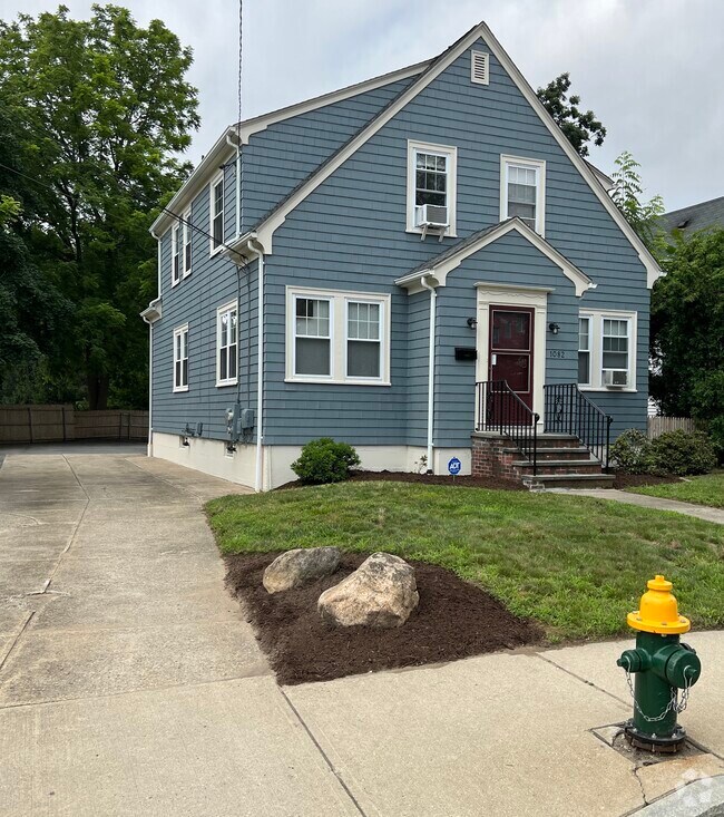 Building Photo - 1082 Smith St