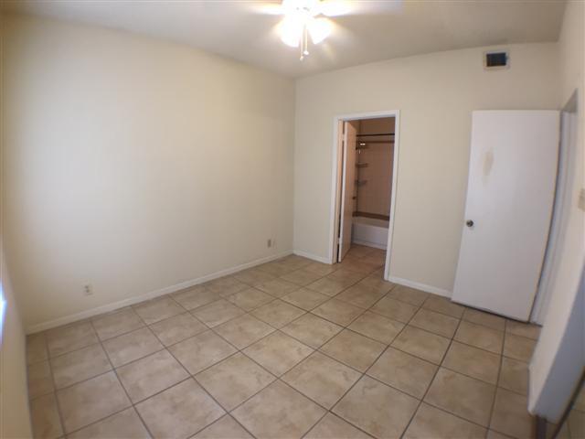 Building Photo - 2216 San Gabriel St