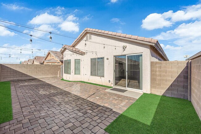 Building Photo - Charming 4-Bedroom Home in a Quiet Las Vegas Community!