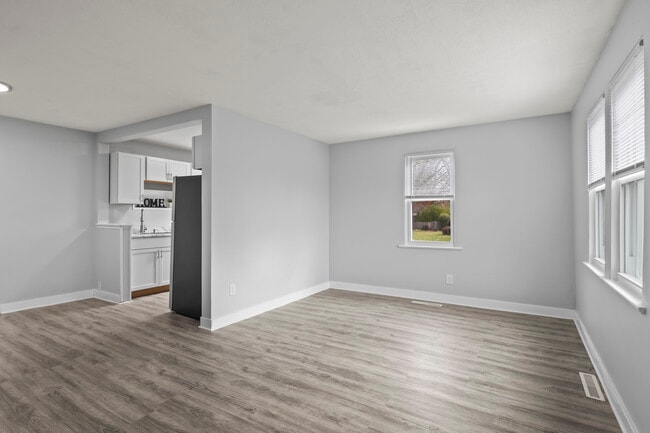 Building Photo - 3614 Linneman St