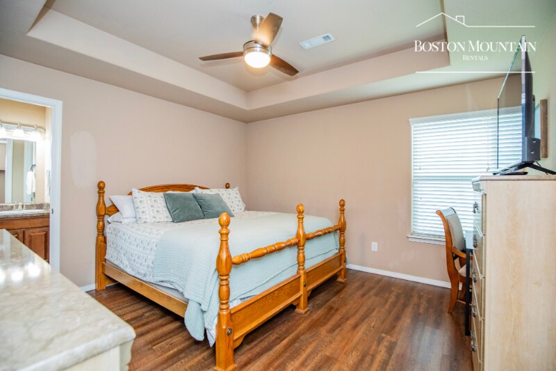 Building Photo - 1121 Apollo Dr