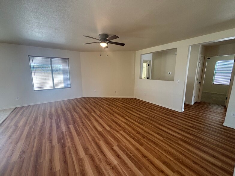 Building Photo - 14973 N Clydesdale Dr