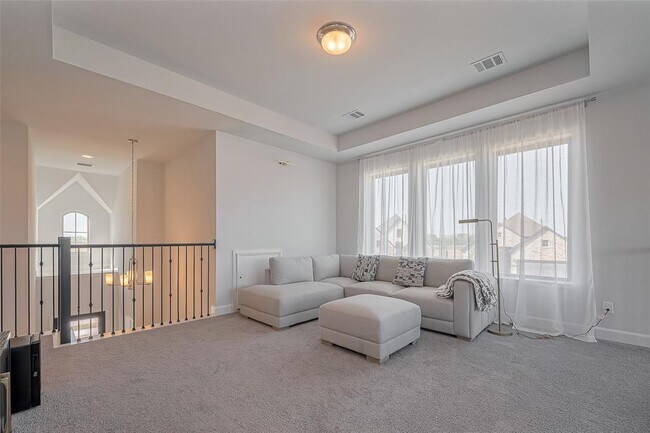 Building Photo - 11430 Bush Clover Dr