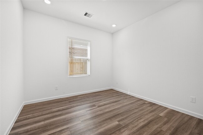 Building Photo - 27219 Leeward Jetty Dr