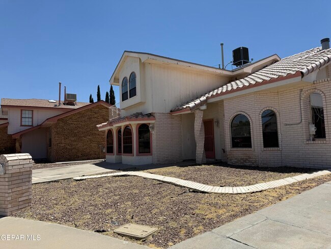 Building Photo - 11708 Sierra Azul Dr