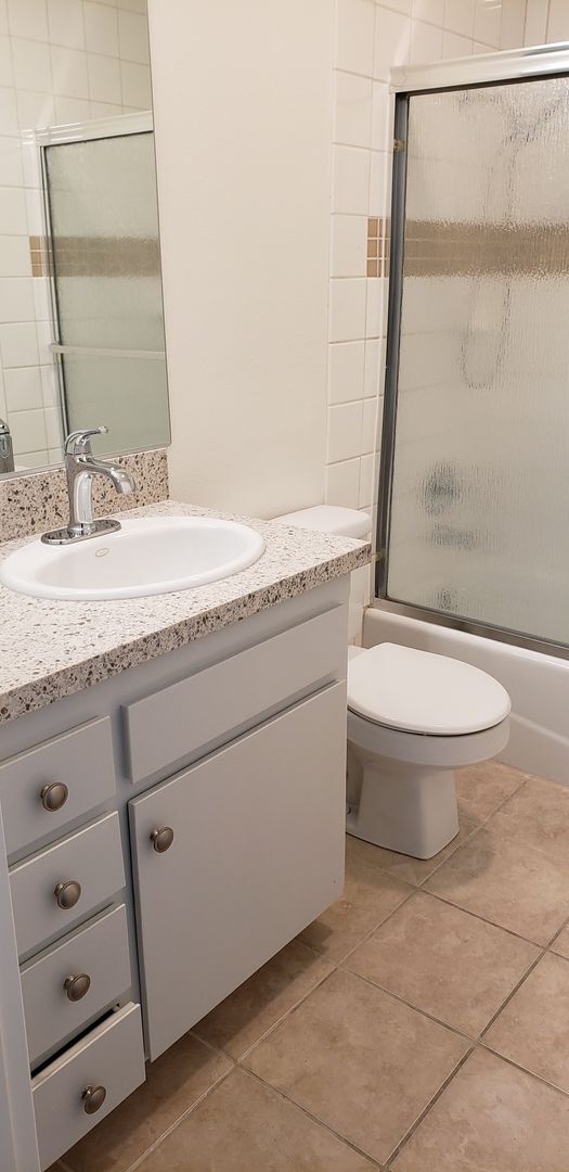 Building Photo - 1 Month Free Rent!!Renovated La Mesa Village 2BR/2BA Condo