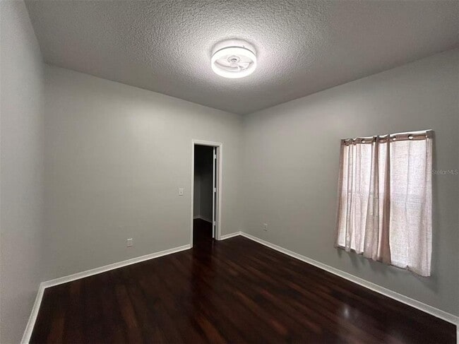 Building Photo - 1046 Whittier Cir