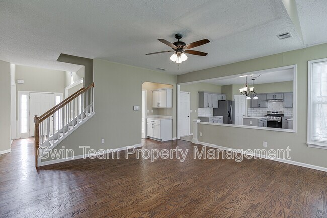 Building Photo - 305 Leatherman Ct