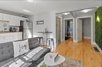 Building Photo - 1722 N Pulaski St