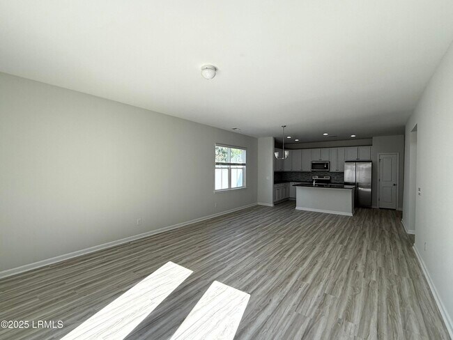 Building Photo - 1069 S Innovation Dr