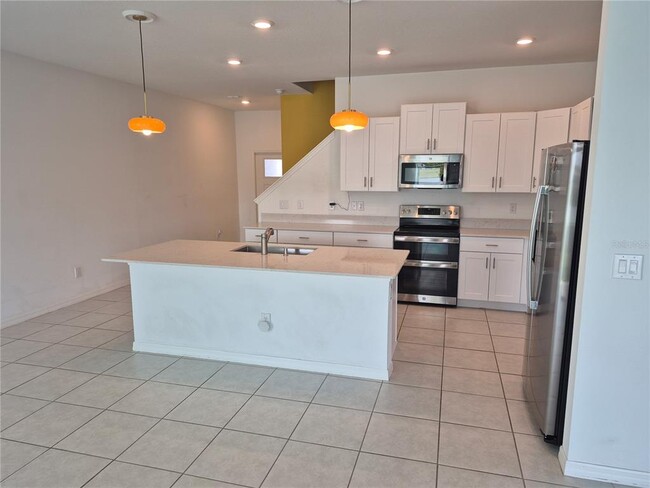 Building Photo - 32140 Powderpuff Mimosa Dr