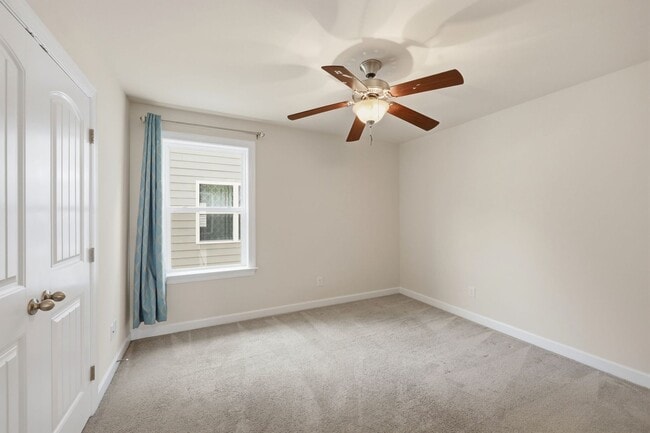 Building Photo - 304 Atwood Dr