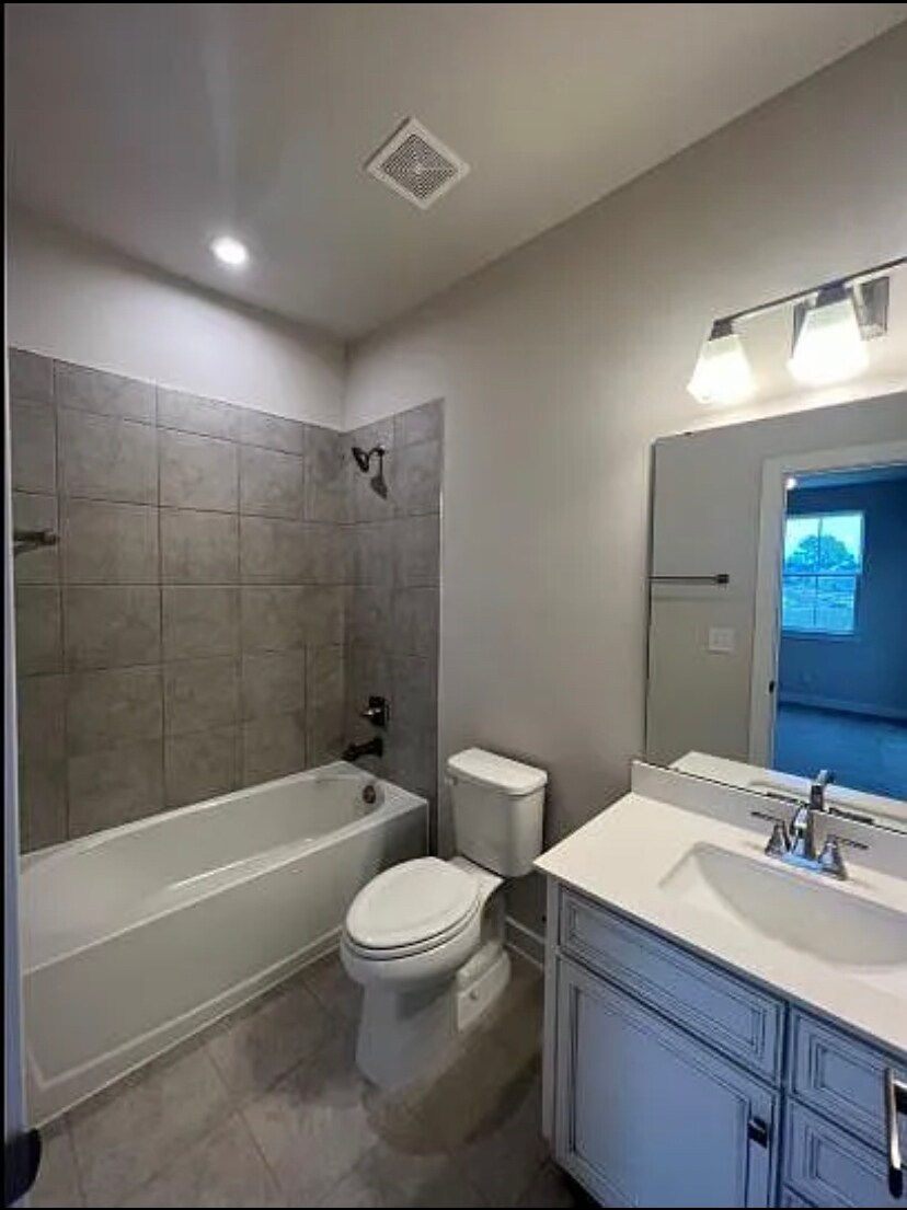 Building Photo - 8053 Warbler Way