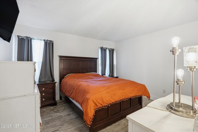 Building Photo - 3737 Loretto Rd