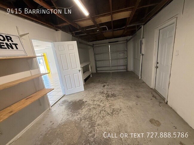 Building Photo - 9415 Barrington Ln