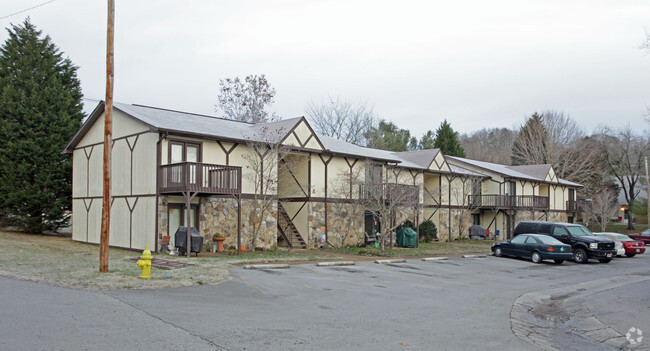 Building Photo - Chestnut Commons