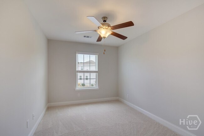 Building Photo - 98 Horizon Ln