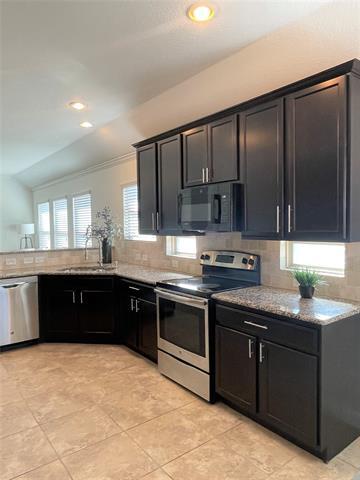 Building Photo - 1801 Brownwood Blvd