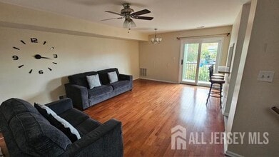 Building Photo - 1709 Woodbridge Commons Way