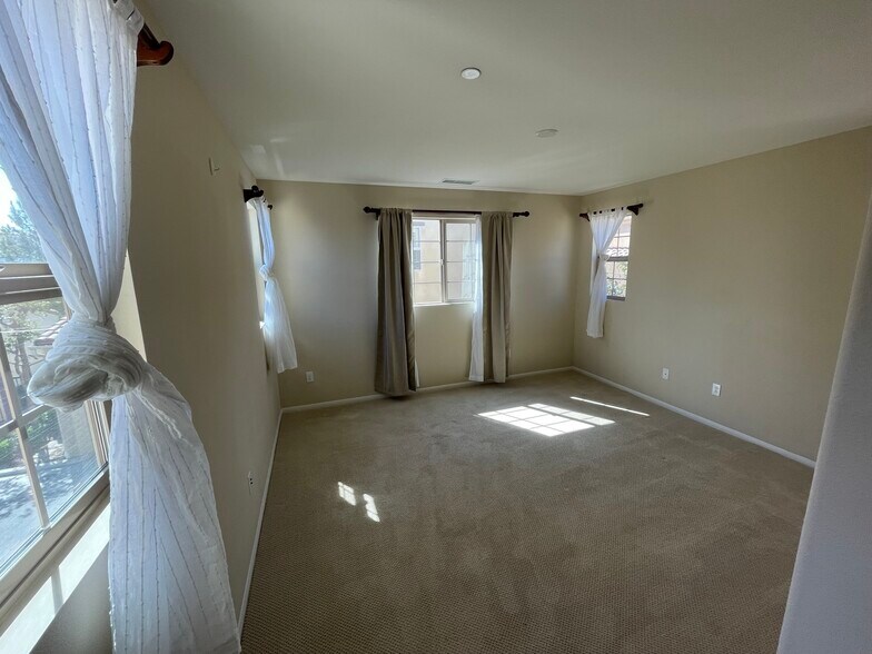 Master bed room - 11509 Amalfi Way