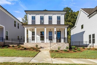 Building Photo - 167 Basil St