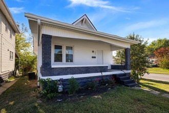 Building Photo - 835 S 38th St