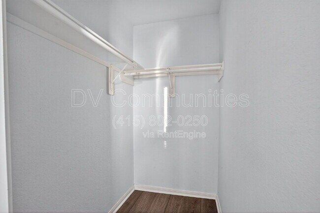 Building Photo - 18506 W Hardy Rd