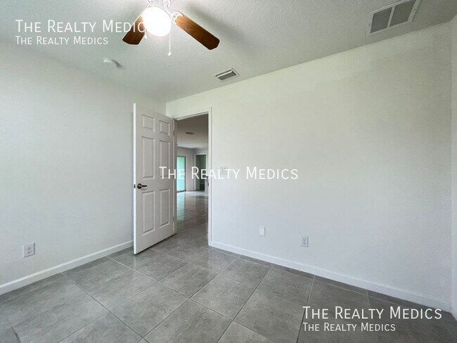 Building Photo - 1245 Giralda Cir NW