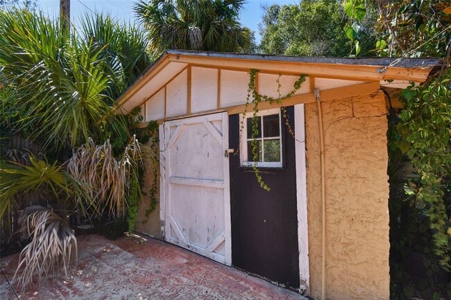 Building Photo - 1925 52nd St S