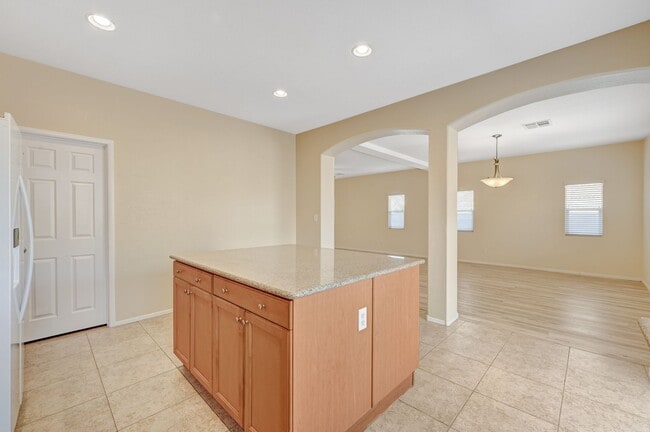 Building Photo - 4 Bedroom Near Spring Valley— Your Next Chapter Starts Here!